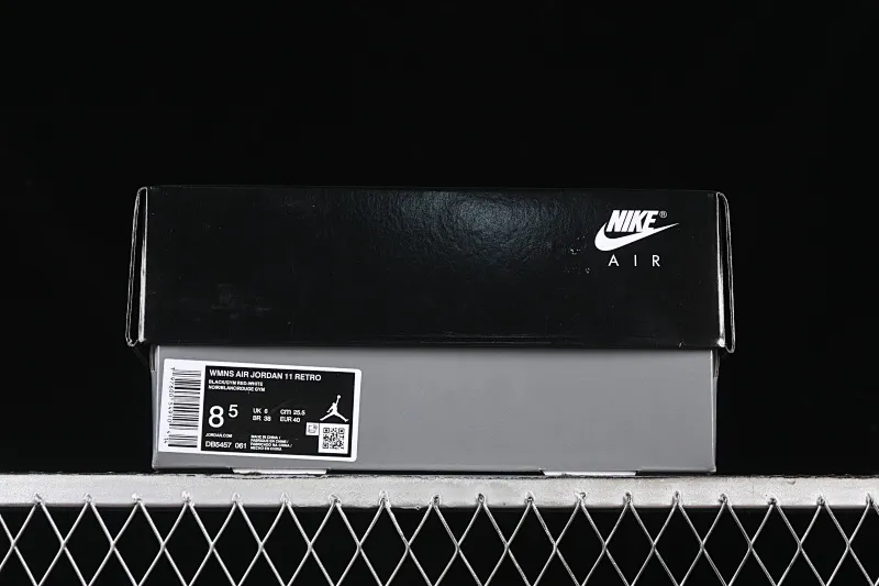 All categories Air Jordan Jordan series basketball shoes Air Jordan 11 F version Air Jordan 11 Retro "Bred Velvet" AJ11 Joe 11 black red velvet DB5457-061